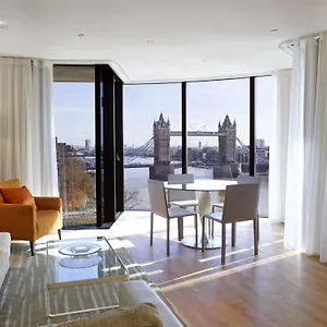 5* Lägenhetshotell Cheval Three Quays At The Tower Of